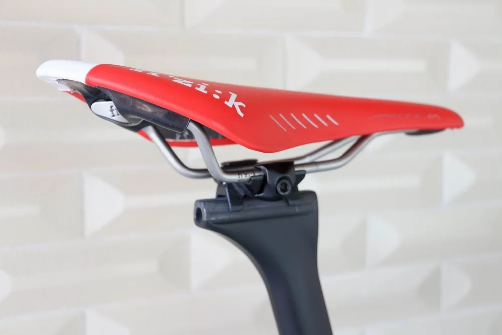 Sale complete carbon road bike /22 speed entire carbon road bike/ factory price carbon road bike complete hot sell 12 Sale complete carbon road bike /22 speed entire carbon road bike/ factory price carbon road bike complete hot sell 12