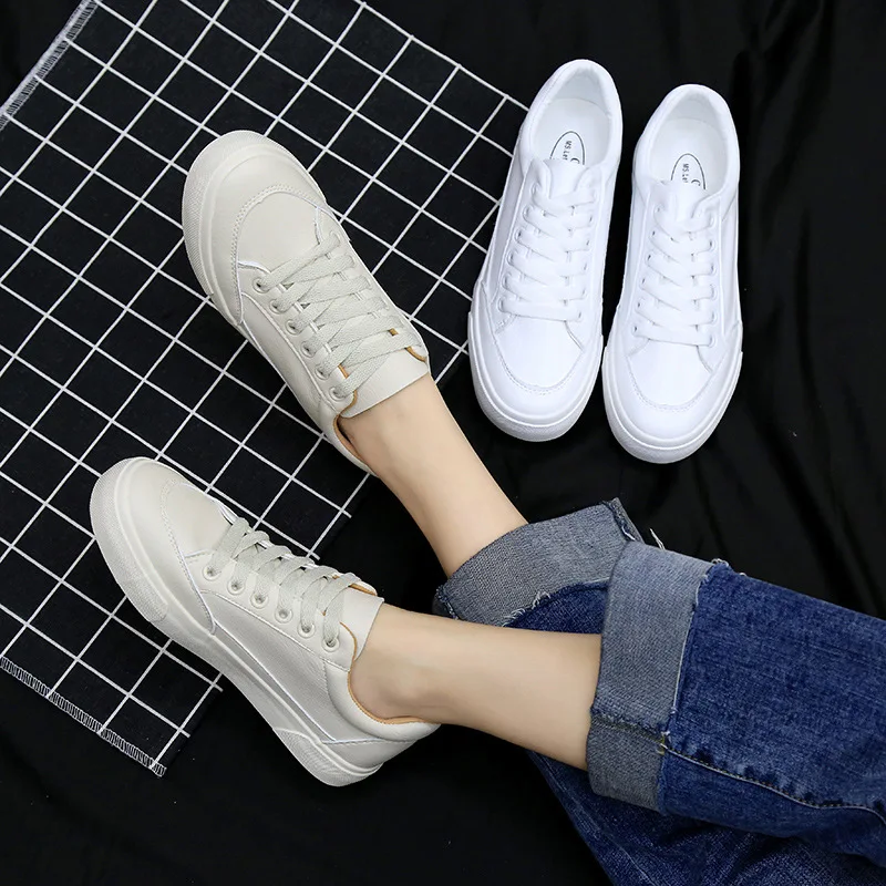 Women Skateboarding Shoes Sport Light Weight White Sneakers Outdoor Athletic Breathable Lace Up High Quality Shoes Woman