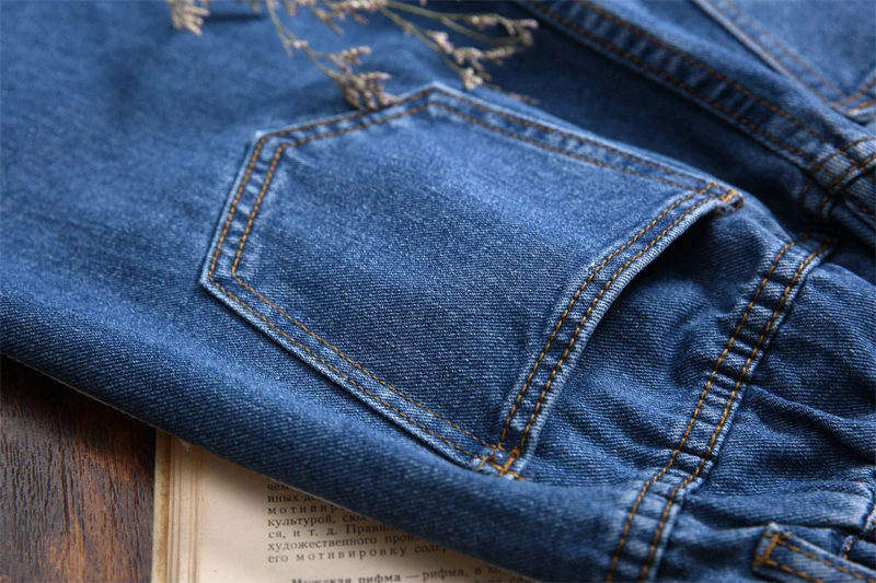 Джинсы женские эластичные с высокой талией джинсовые брюки для дам свободного размера плюс джинсовые брюки женские темно-синий светильник в полоску