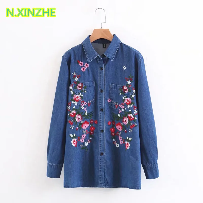 

2018 women clothing long sleeve lapel floral embroidery washed denim shirt Tops Female fashion casual loose jeans blouses C2111