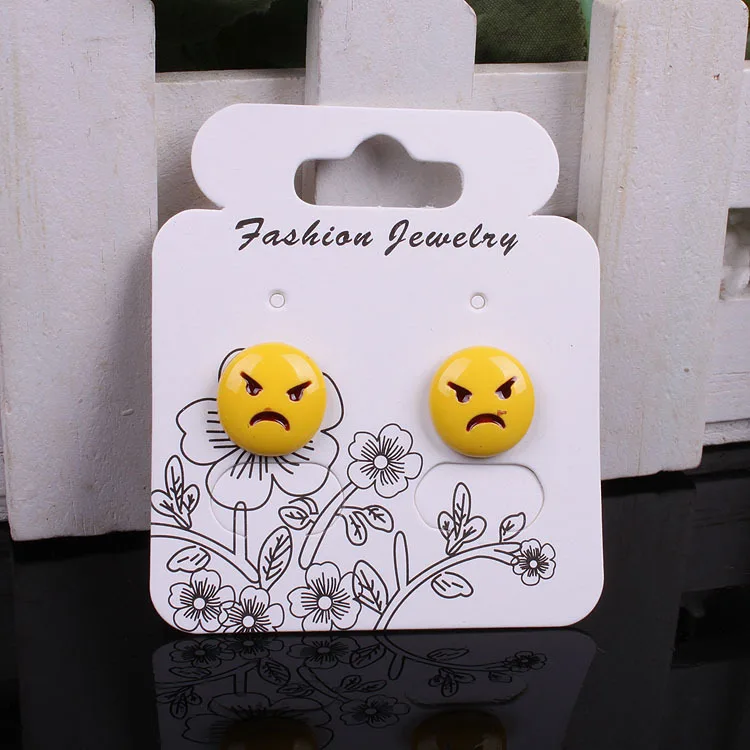 

Good Quality 100pcs/lot Kraft Fashion Jewelry Earring Sets Card 5.7x4.9cm Paper Craft White Card Hang Tag Jewelry Displays