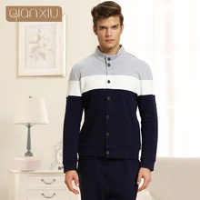 Домашняя одежда на осень пары Повседневное Лоскутная Пижама комплекты Мужской Хлопковый пижамный комплект Для мужчин с О-образным вырезом кардиган, жакет с воротником и брюки