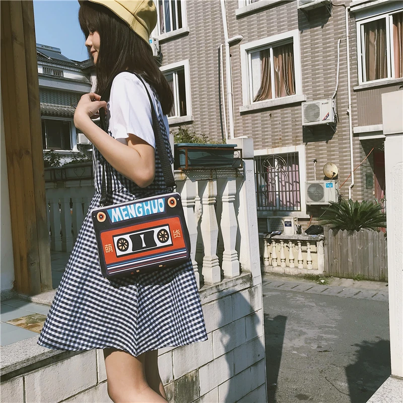 Menghuo 2018 Personality Retro 3D TV Tape Camera Radio Shape Women Handbag Ladies Shoulder Bag Messenger Bag Rock Cross-body Bag (65)