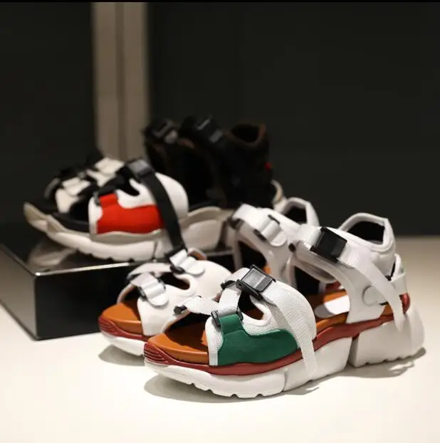

High Quality Female Beach Shoes Outdoor Sandals Thick Bottom Breathable 2019 Summer New Color Matching Open Toe Wild LX04