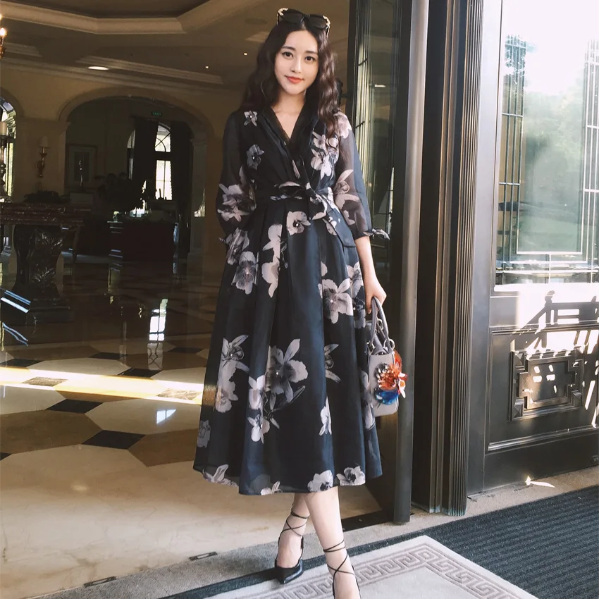 

V-neck trench slim waist lacing expansion bottom women's one-piece dress 0629