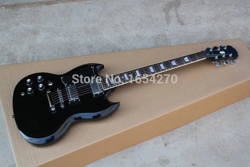 

Free Shipping High Quality Newest black 400 silver hardware Angus Young Limited Edition black 400 Electric Guitar 151101