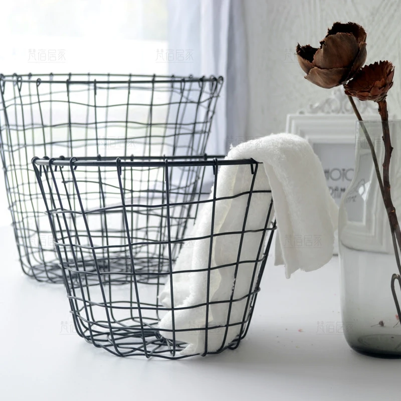 Nordic Metal Grid Storage Baskets Creative Handmade Retro Office Desktop Organizer Portable Handle Decoration Sundries Buckets