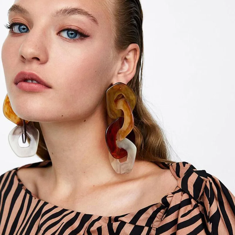 

XIYANIKE Colorful Drop Earrings Long Irregular Resin Acrylic Pendent Statement Earrings Women Girls Stylish Party Jewelry E1541