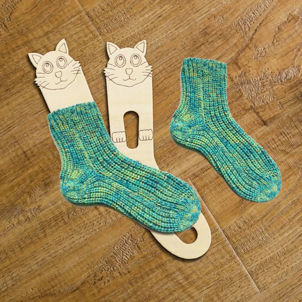 

2pcs Wooden Rustic Wood Sock Blocker Forms Lovely Cat Form Handmade Knitter Gift