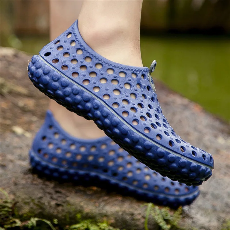 2019  Men's Summer Hollow Out Breathable Beach Sandals Casual Outdoor Slippers terlik Mans footwear 40JA2912