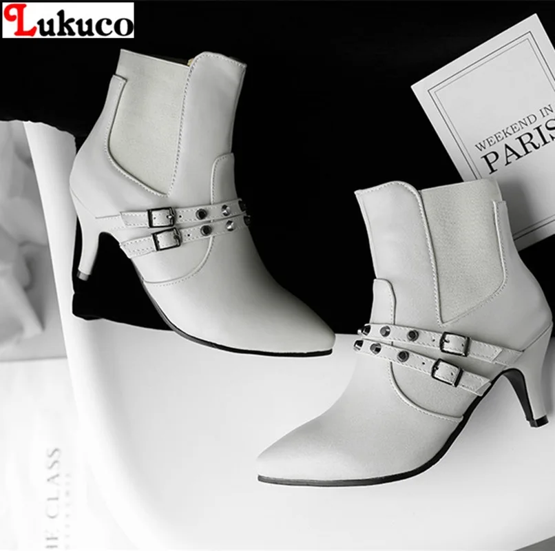 

Lukuco New Sale Female Slip On Rivet Design Big Size 45 46 47 48 Ankle Boots Women's Casual Comfortable Heel Free Shipping Shoes