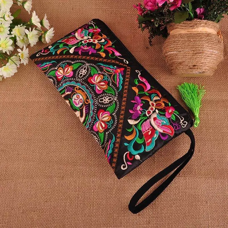 Винтажная сумка мессенджер в стиле бохо с цветочной вышивкой 2017|embroidered bags