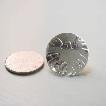 

Agents of S.H.I.E.L.D SHIELD Logo Eagle Sign Symbol Pin Pip Cosplay Prop Badge Halloween Carnival Women