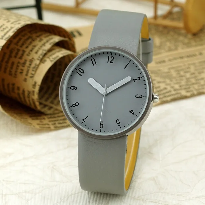 Prix pour 2016 Nouvelle Mode Casual Simple Femmes de Montre-Bracelet Analogique Quartz Montres Unisexe Ronde Gris Cadran Bande de Cuir Solide Prix pour 2016 Nouvelle Mode Casual Simple Femmes de Montre-Bracelet Analogique Quartz Montres Unisexe Ronde Gris Cadran Bande de Cuir Solide