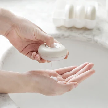 

4pcs/Set Travel Toiletry Kits Refillable Bottles Women Beauty Health Emulsion Cosmetics Plastic Jars Container Accessories