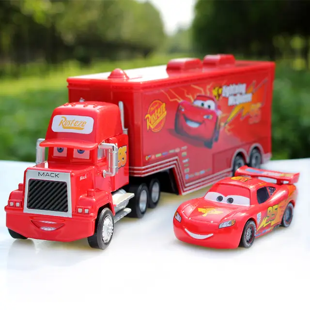 Disney Pixar Cars No 95 Mack Truck Small Car Lightning Mcqueen