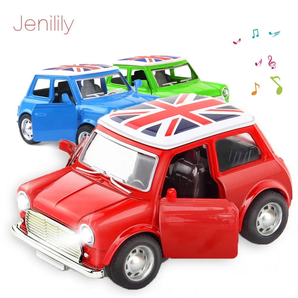 

Toy Cars 1:36 Alloy Car Pull Back Diecast Metal Model with Music Light oyuncak Car Toys Gift for Children Boy 3 Colors
