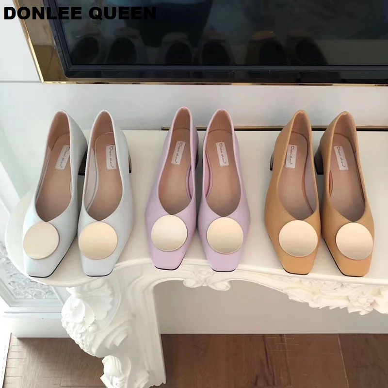 

DONLEE QUEEN Round Buckle Low Heels Women Shoes Vintage Square Toe Pumps Strange Wooden Heel Lady Shoes Slip On zapatos de mujer