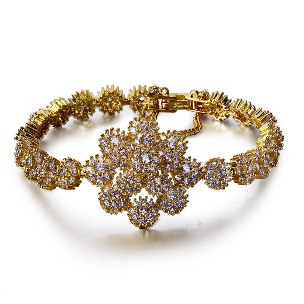 

Princess look Bracelets for women Flower Shape Design Gold Color Cubic Zirconia Bracelet Romantic Cutie Girls Fashion Jewelry