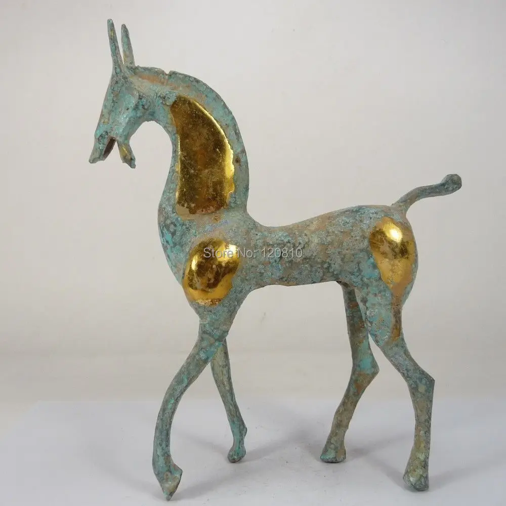 collectable horse statues