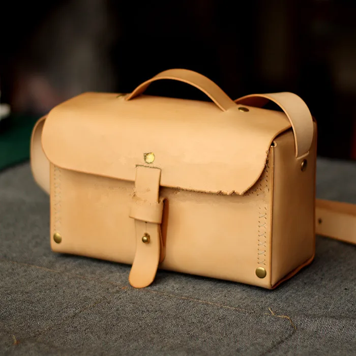 handmade leather purse