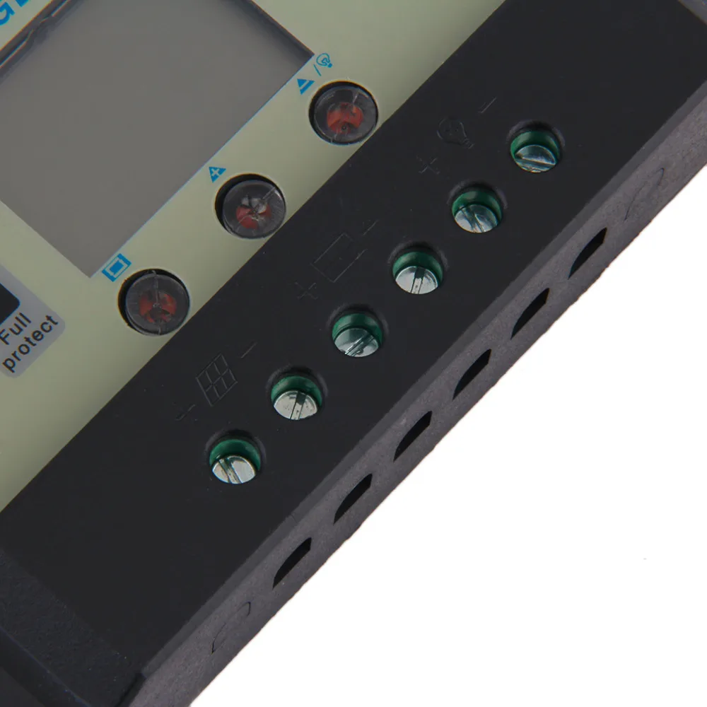 За максимальной точкой мощности Солнечный контроллер заряда 20A 12V/24V Батарея