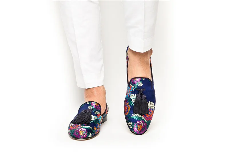 Qianruiti Для мужчин синий-тонированное многоцветный жаккард парусиновые лоферы с бахромой обувь цветочной вышивкой Туфли без каблуков Для мужчин повседневная обувь