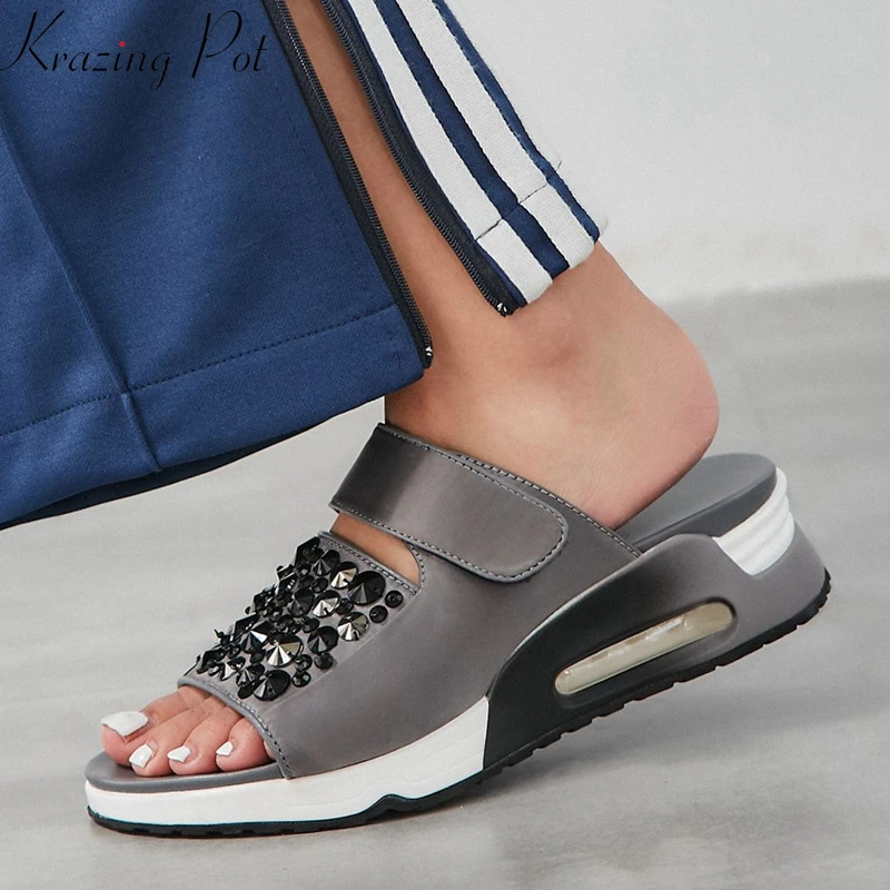 

Krazing Pot Korean girl hook&loop med thick bottom platform punk rock style wedges sweet daily metal rivets woman sandals L80