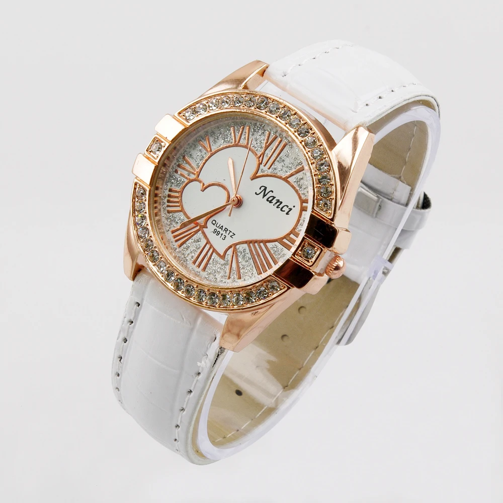 Luxury Ladies' Analog Quartz Creative Heart Simulated Diamond PU