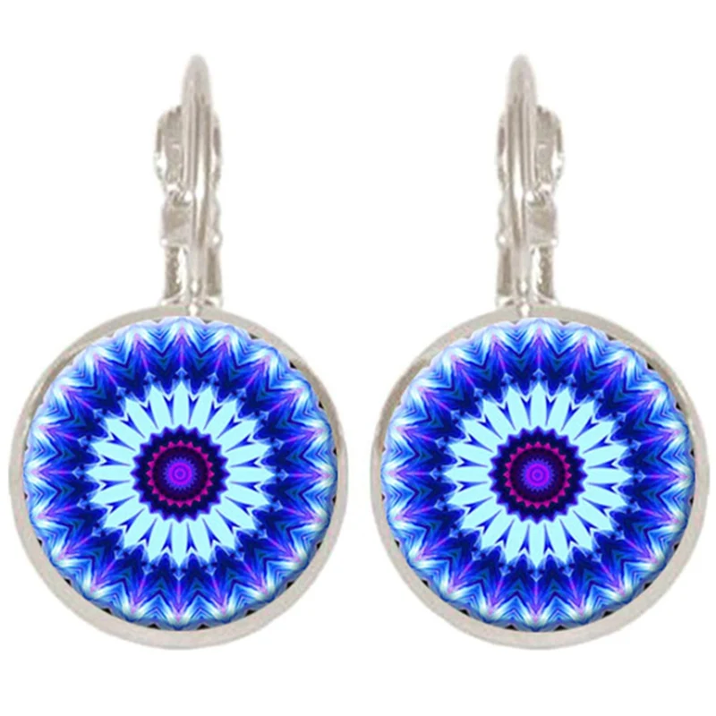 

1Pair Fashion Reotro Female Ear Hook Datura Flowers Stud Earrings Women Round Pendant Earrings for Party Jewelry Gifts