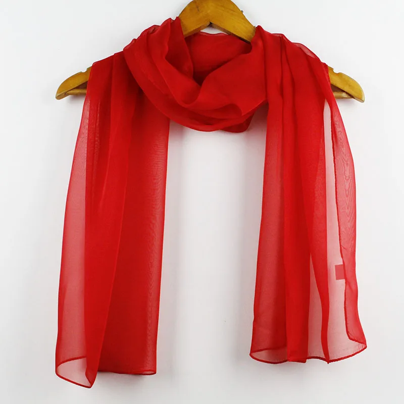 red Плотная шелковые шали ярких цветов 180*47 см шифон 46G плотная женские шелковые шали пляжный саронг Парео однотонные шарфы тонкий материал мягкий - Цвет: red