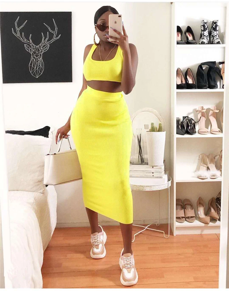 В NewAsia желтый комплект из двух предметов Топ и длинная юбка комплект летней одежды Для женщин комплект одежды из 2 предметов рифленый