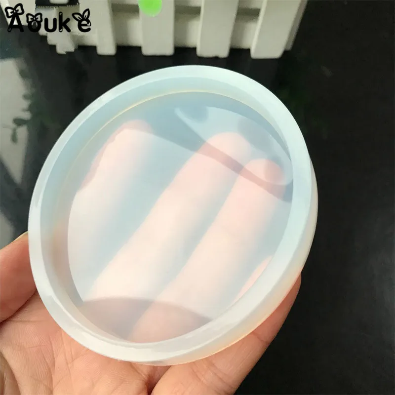 

DIY Round Shape Badge Tools Translucent Manual Jewelry Accessories Silicone Molds Necklace Epoxy Mold Cake Decorating Mould Q103