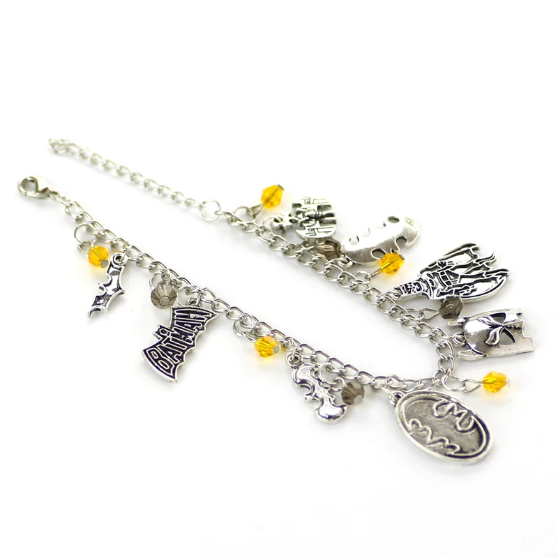 

Feimeng Hot Sale Trendy Movie Superhero Batman Bracelet Bat Mask Charm Bracelet Fashion JEWELRY Gift For Men Women Accessories