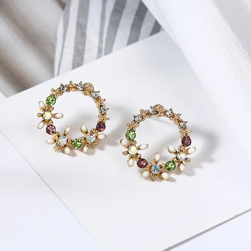 

New Fashion colorful Rhinestone crown earrings for women sweet flower Shell small circle Wedding Party Simple Earrings