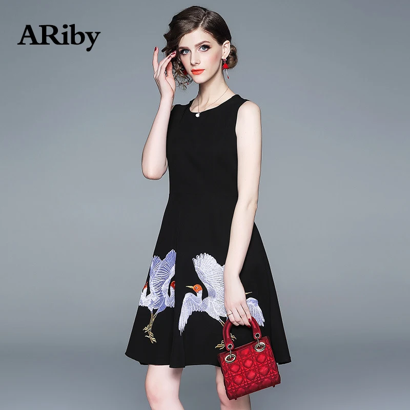 Dress Women Black Plus Size Dress Summer 2019 New Vintage High-end Casual White Crane Embroidered Sleeveless A-Line O-Neck Dress