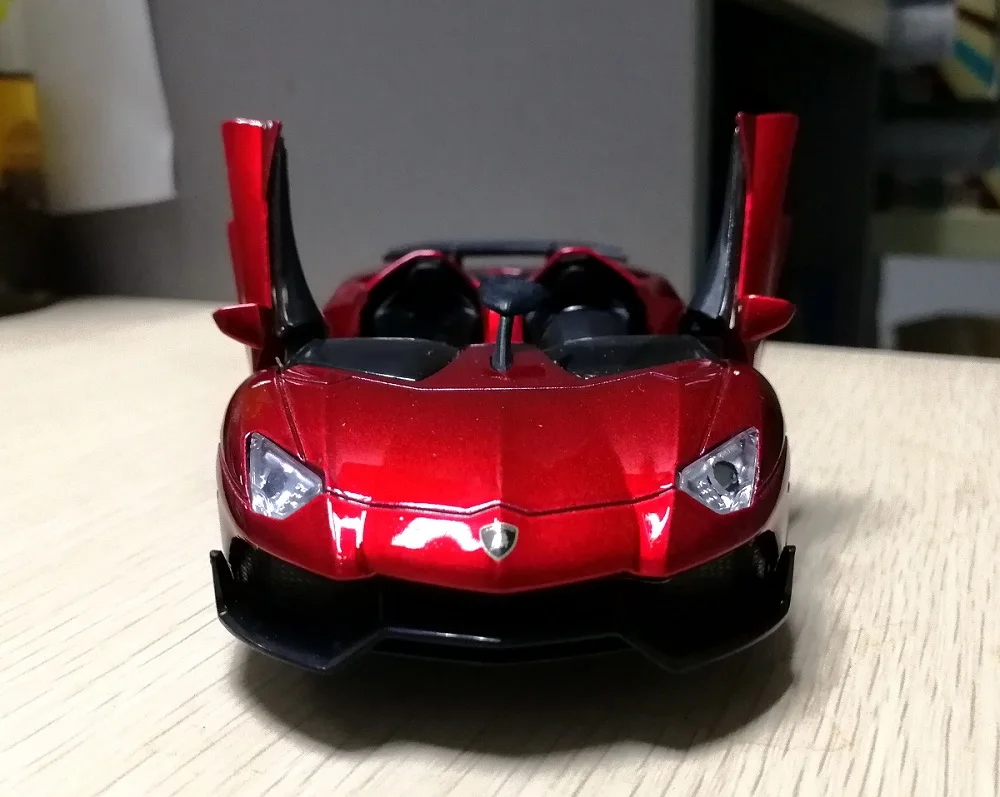 Модель автомобиля из сплава KD (1/32) конвертируемый спортивный автомобиль отличный