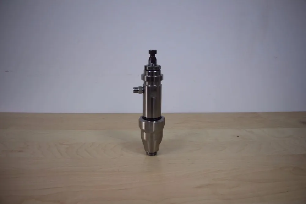 5900 pump assembly