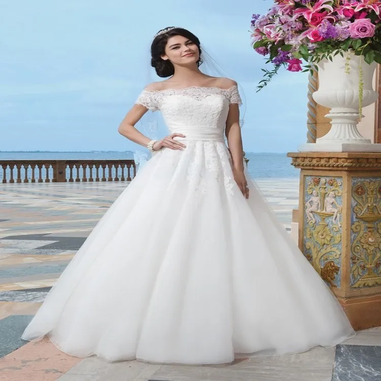 Custom Simple And Elegant A Line Style Empire Waist Plus Size Off