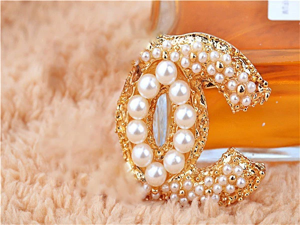 GZ Brand New 2014 Lady party Gold pearl brooch women CC brooches