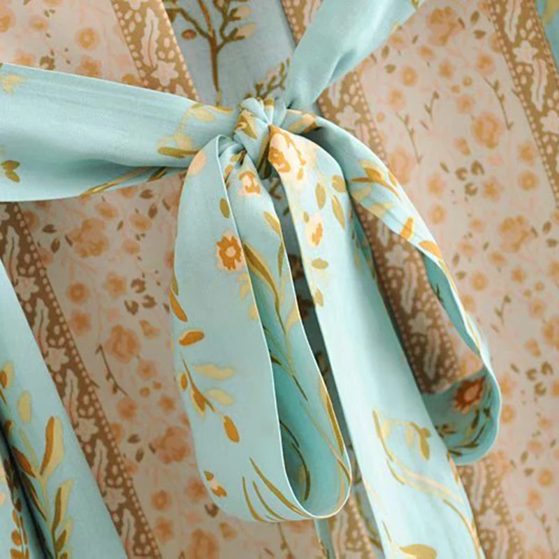 Boho Chic Summer Vintage Floral Print Kimono Women 2019 Fashion Cardigan With Sashes Beach Blouses Shirts Blusas Mujer Boho Chic Summer Vintage Floral Print Kimono Women 2019 Fashion Cardigan With Sashes Beach Blouses Shirts Blusas Mujer