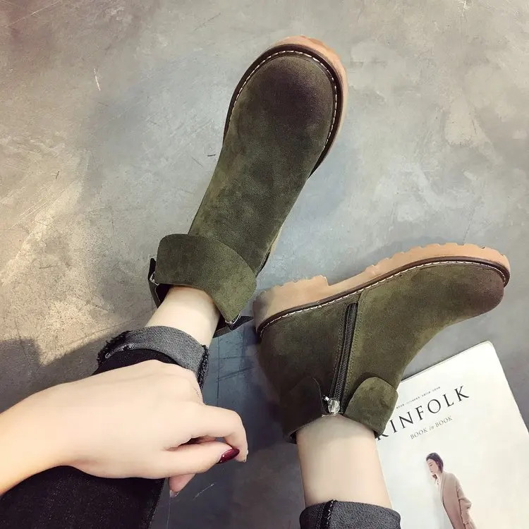 

2018 new short boots British wind flat student retro Korean version of wild women's boots.