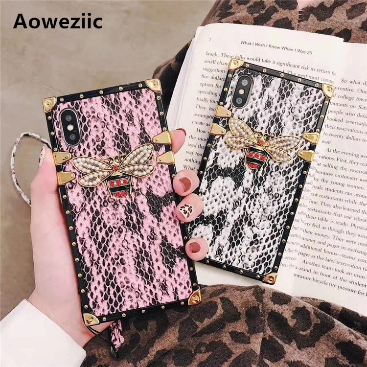

Aoweziic Luxury rhinestone bee for iPhone X XS MAX XR snakeskin pattern mobile phone case 6S 7 8plus anti-fall shell