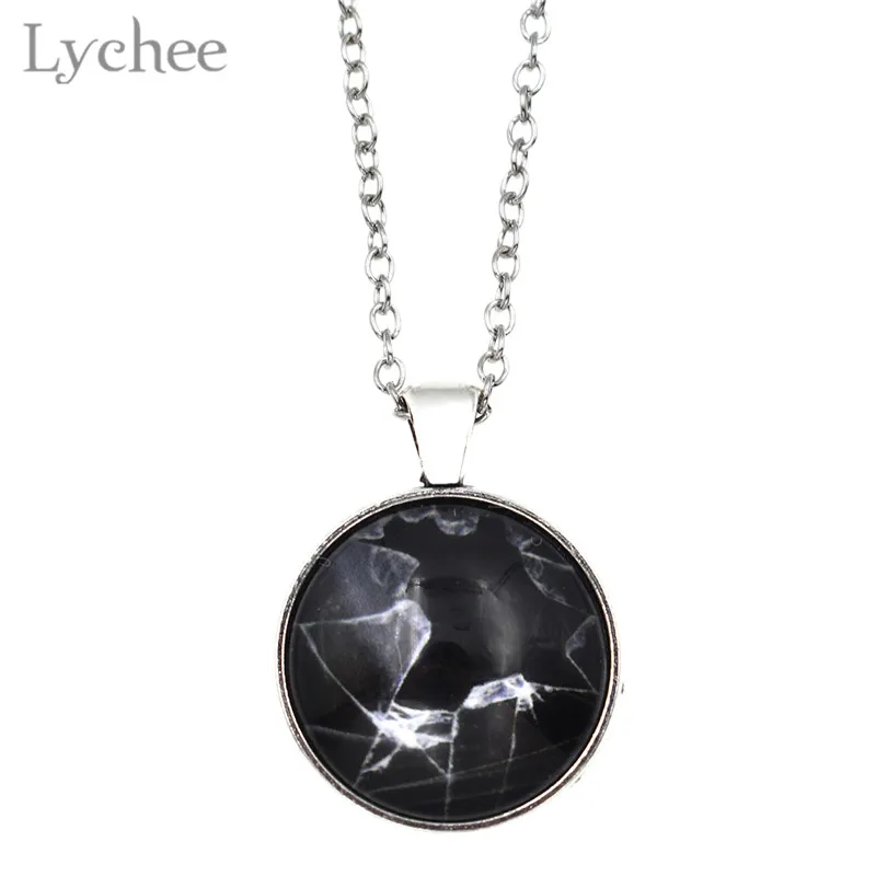 Lychee Trendy Alloy Broken Glass Cabochon Necklace Black Background