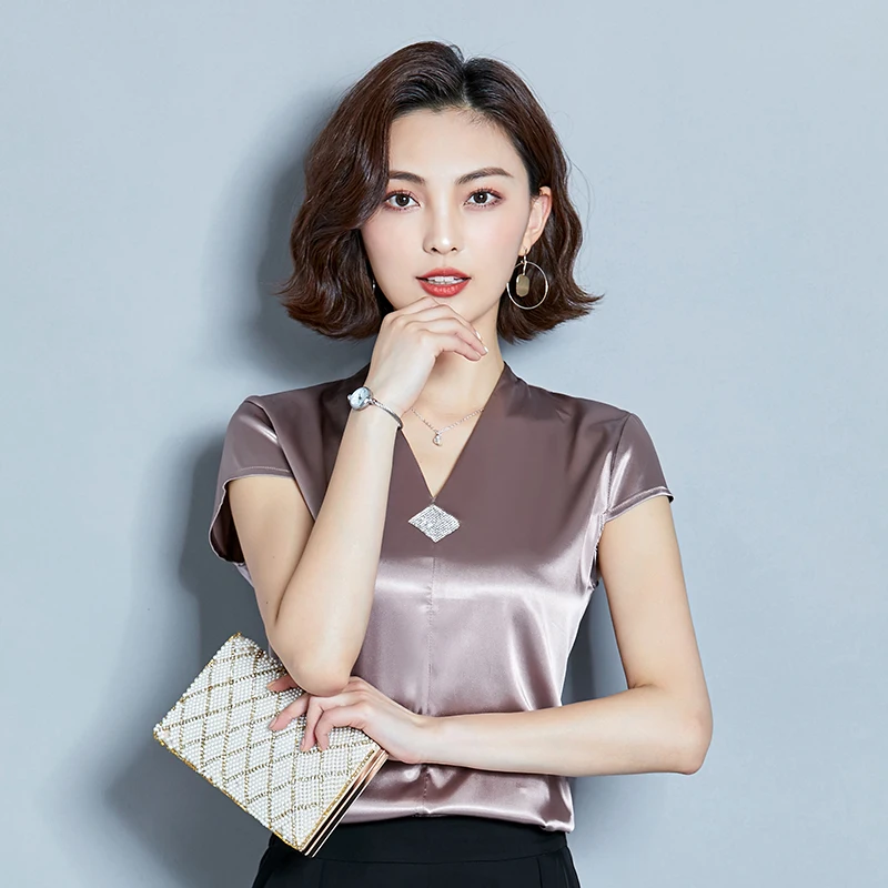 Korean Fashion Silk Women Blouses Satin V-Neck Sleeveless Red Women Shirts Plus Size XXXL Womens Tops and Blouses - 33018248391