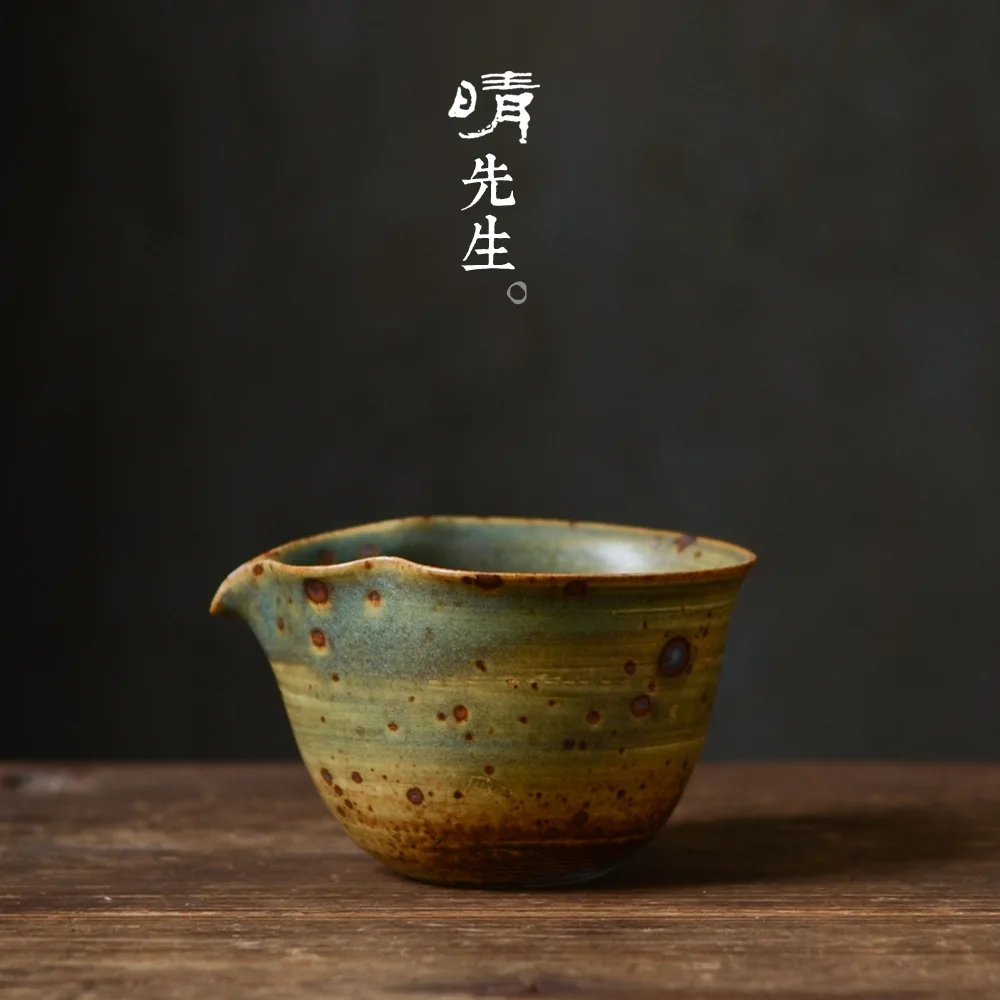 

Jingdezhen handmade banana ye Gong Cup Retro uniform cup tea Seafood tea cup ceramic kung Fu tea tea ceremony