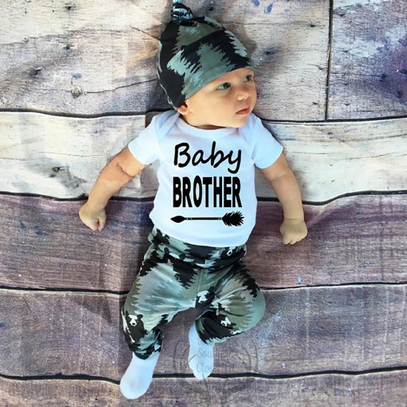 одежда для мамы и сына в одном стиле. одежда сыну мала. одежда сыну мала. дети в адидасе. одежда сыну мала.