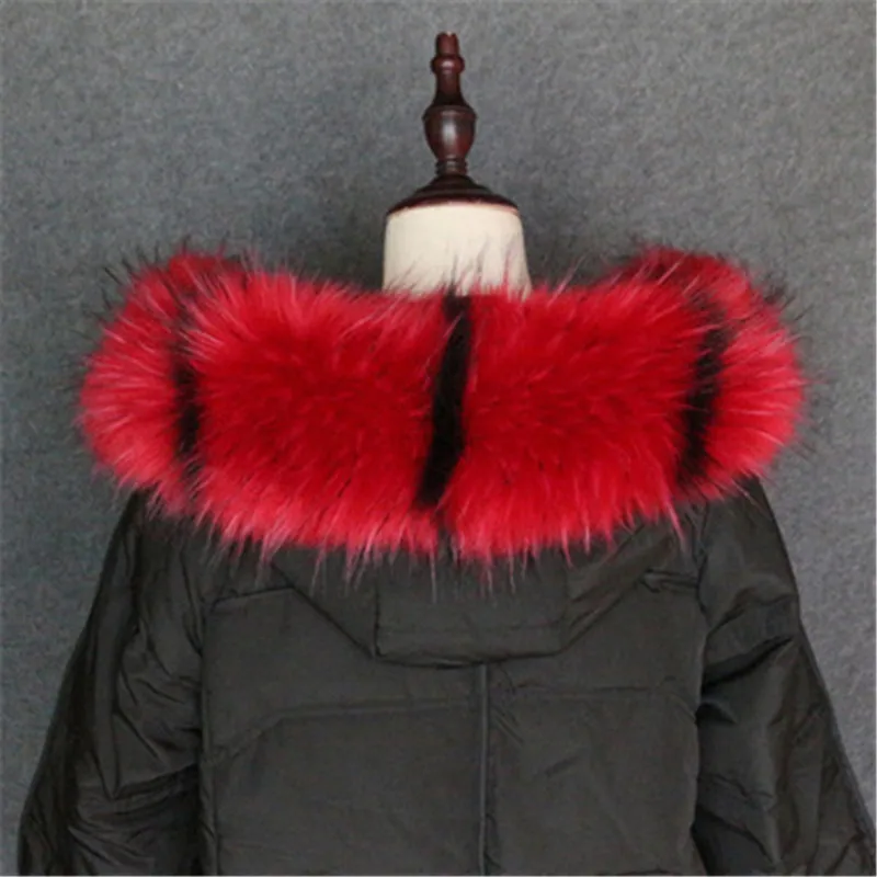 

2019 new Faux fur big raccoon fur collar fluffy winter ladies coat hat accessories raccoon fur Out warm scarf fur collar.
