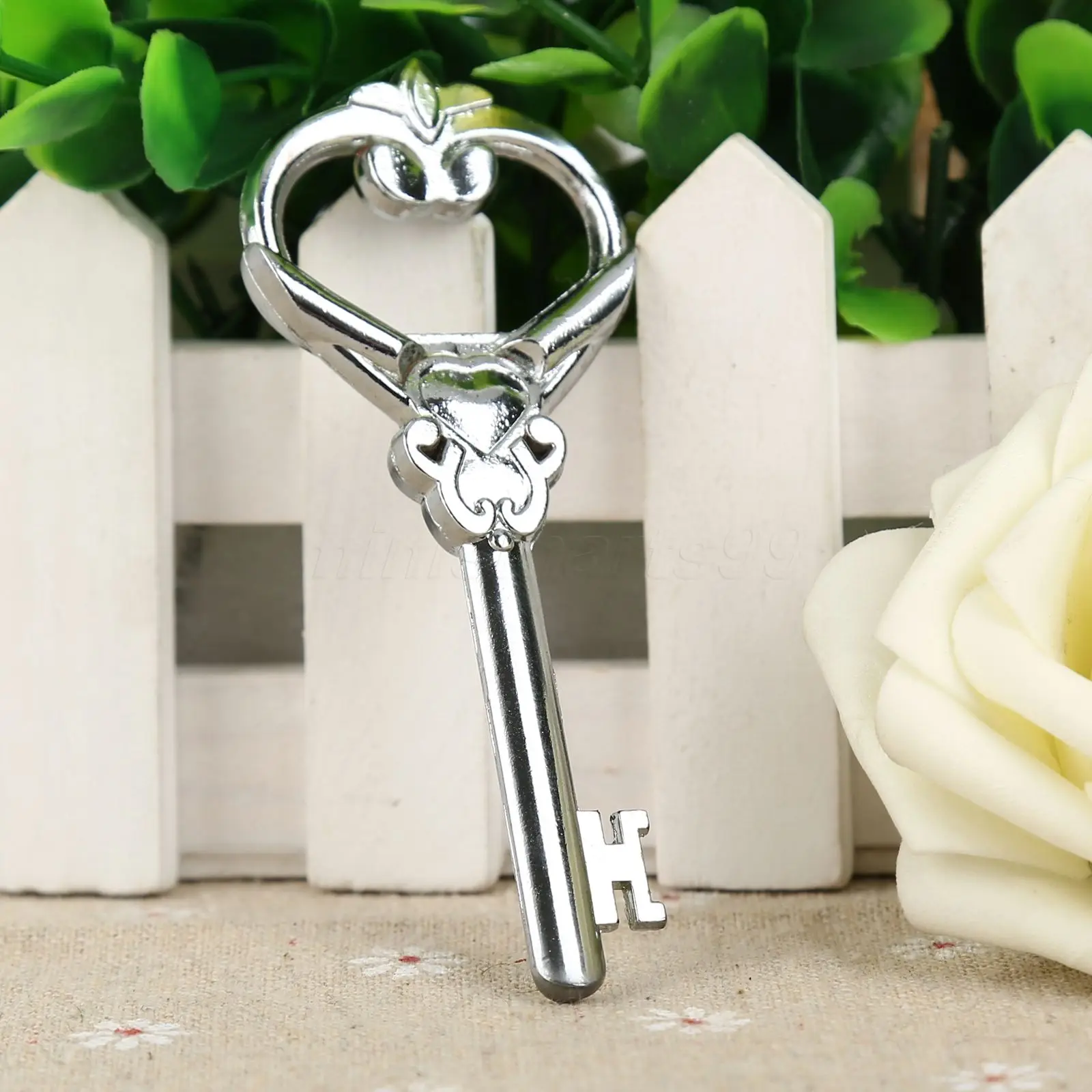 Wine Bottle Opener Beer Soda Glass Cap Bottle Key Opener Wedding Party Favors Creative Gift font