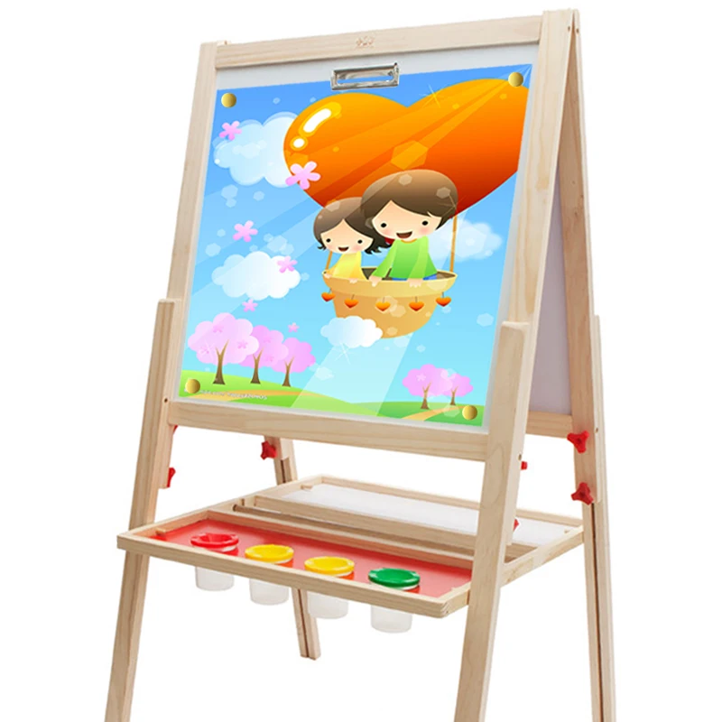 Мольберт с рисунком